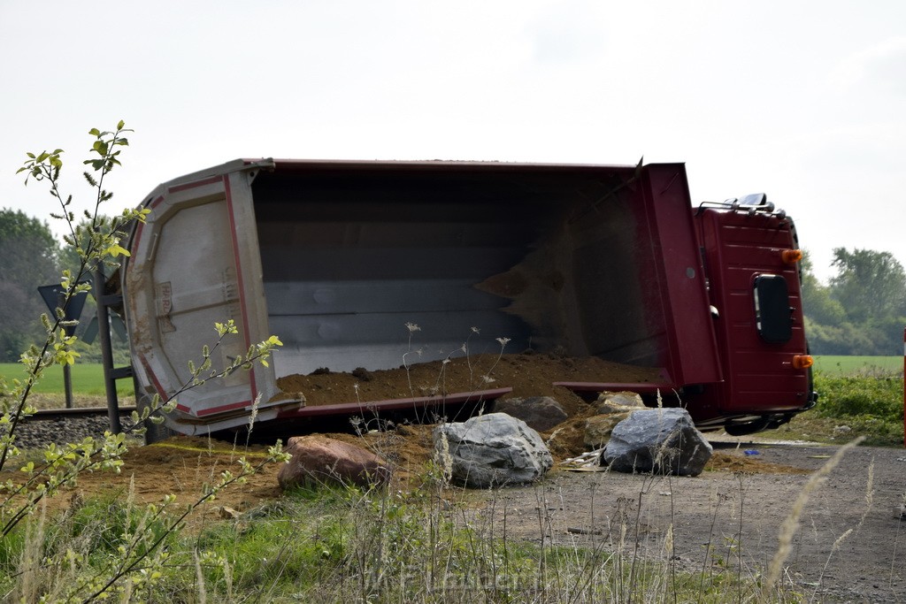 Schwerer VU LKW Zug Bergheim Kenten Koelnerstr P321.JPG - Miklos Laubert